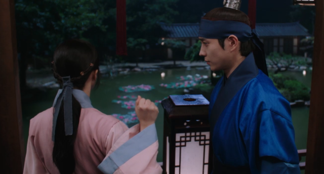 白晝之月 線上看