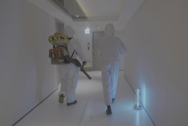 沒有人該成為孤島劇照 3