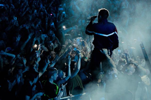 布勒合唱團：溫布利球場演唱會預告片 01