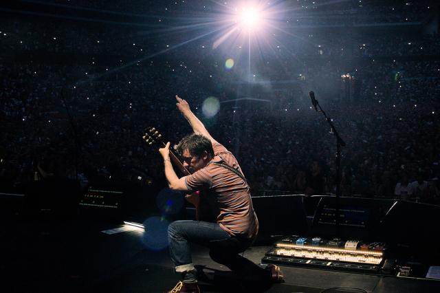 布勒合唱團：溫布利球場演唱會劇照 10