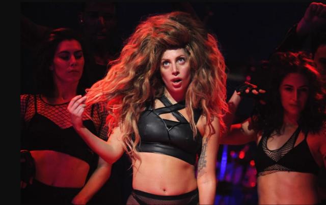 女神卡卡－降臨倫敦iTunes演唱會預告片 01