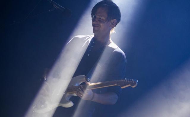 電台司令樂團-英國格拉斯頓伯里音樂節現場劇照 4