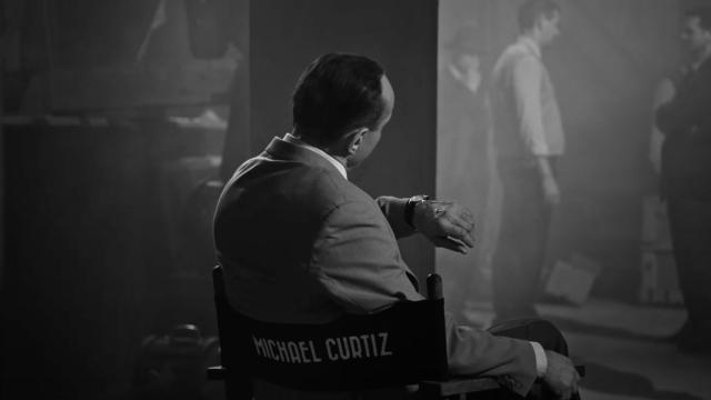 麥可．寇蒂斯的北非諜影劇照 4