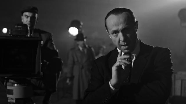 麥可．寇蒂斯的北非諜影預告片 01