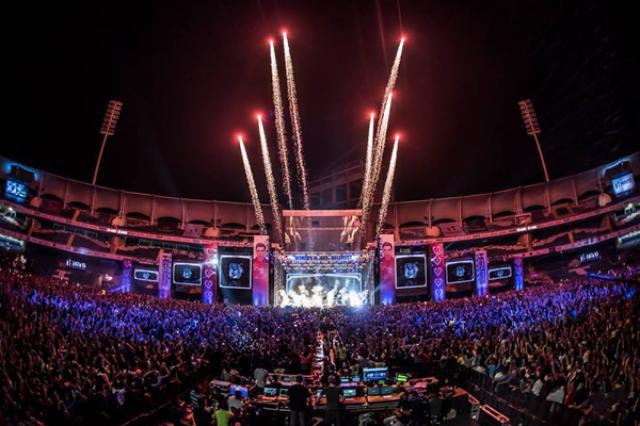 哈德威爾-2017年印度全球最大的嘉賓名單現場演出劇照 4