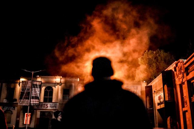 一九九二預告片 01