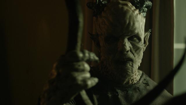 黑暗魔書預告片 01