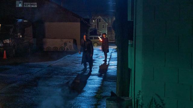 一觸即發預告片 01