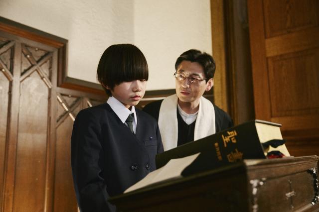 與神同行的小孩預告片 01