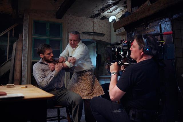 魔鬼在人間劇照 3