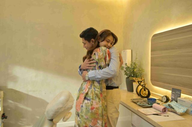 比悲傷更悲傷的故事（印尼版）劇照 15