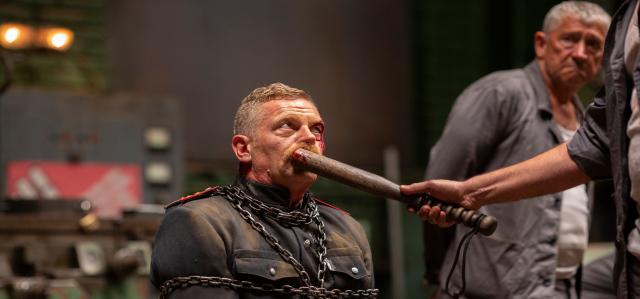 鋼鐵之心－勇者之盾預告片 01