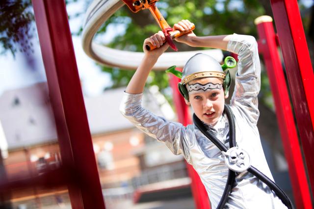 下課時間─滑桿的最高處劇照 2