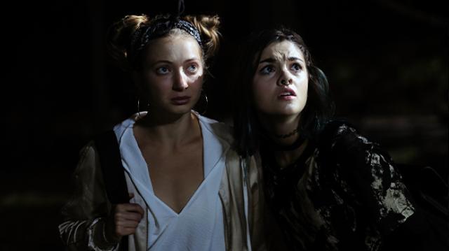 危機封城預告片 01