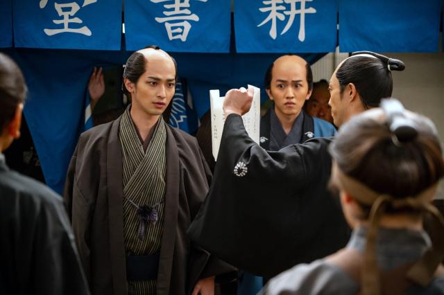 大膽狂徒〜蔦重繁華如夢故事〜 線上看