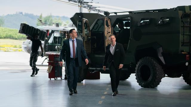 超危險保鑣預告片 01