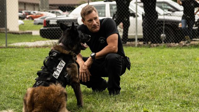 絕地戰犬預告片 01