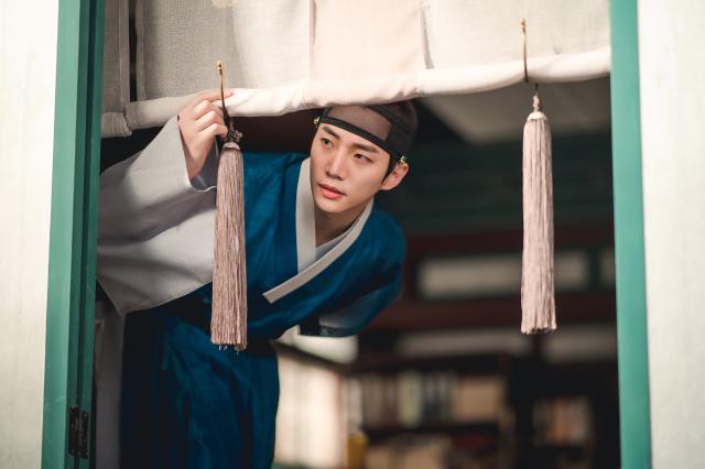 衣袖紅鑲邊 第1集