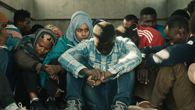 流離邊境劇照 1