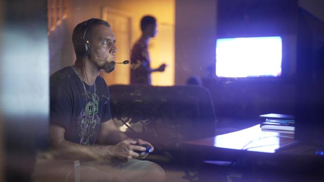 數位成癮劇照 3