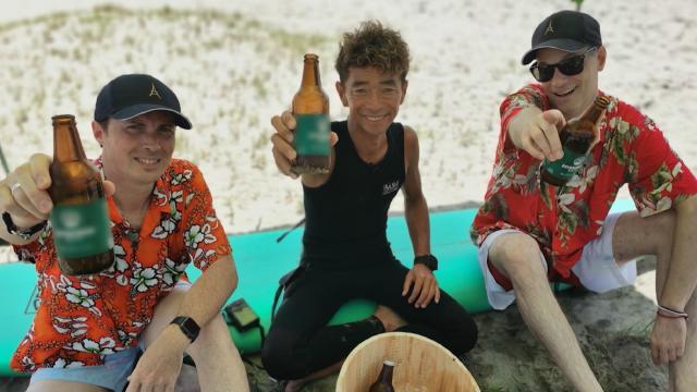 餐桌深度遊劇照 4