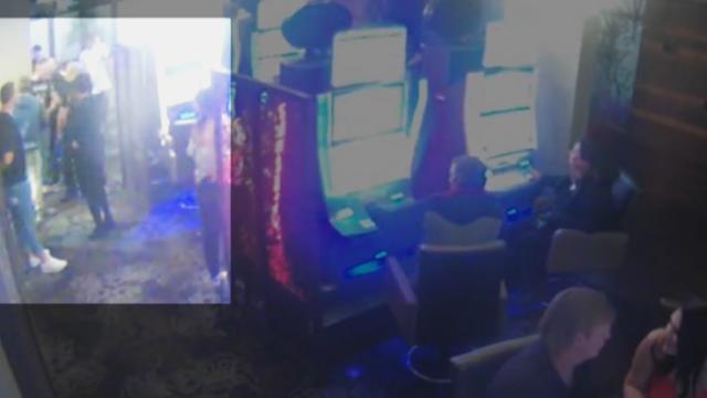 法庭現場：前五大法庭衝突劇照 2