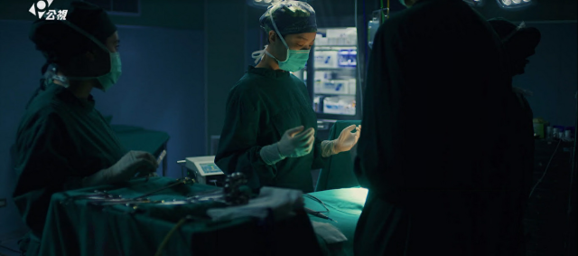 村裡來了個暴走女外科 5分鐘預告