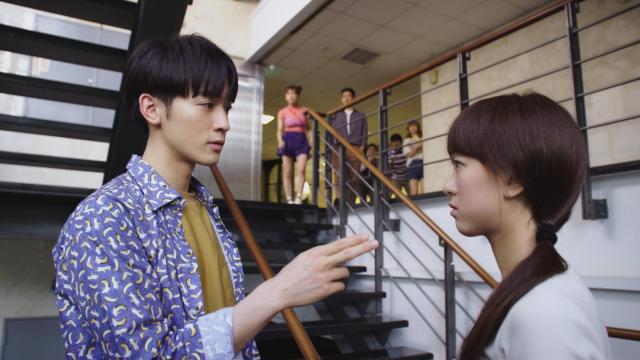 網紅的瘋狂世界 第1集劇照 3