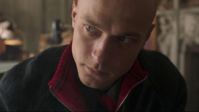 大尉叛逃記劇照 5