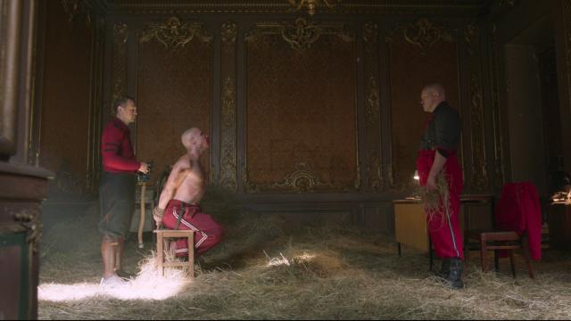 大尉叛逃記劇照 2