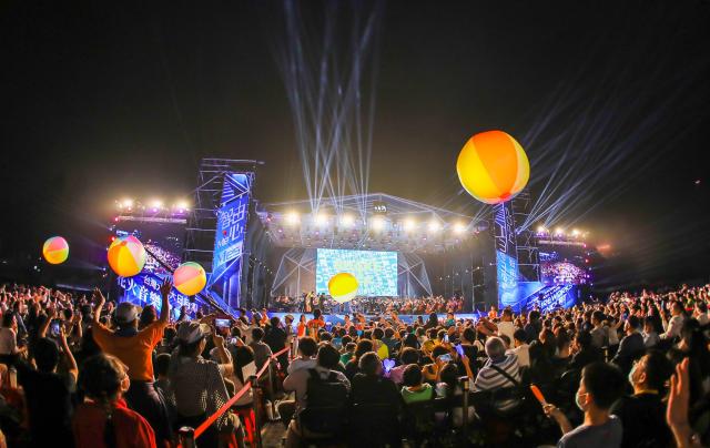 2024台灣大哥大日月潭花火音樂會 《智由心MeMes》預告片 01