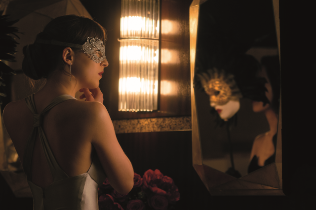 格雷的五十道陰影：束縛預告片 01